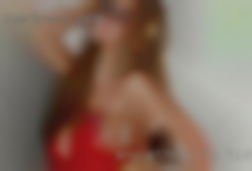 Any ethnicity, any in Tidewater body type.